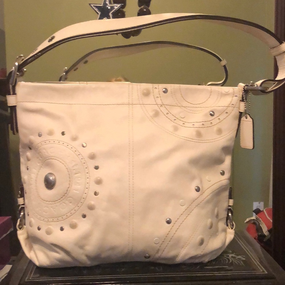 Coach leather shoulder bag